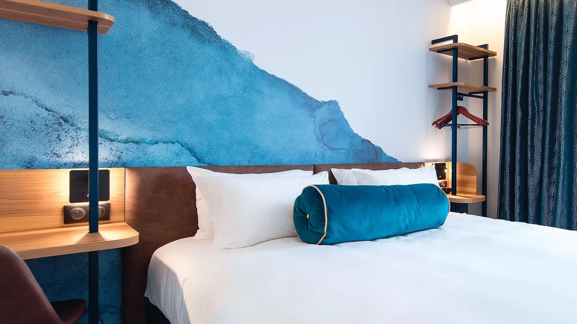 Hotel Bleu De Grenelle 4*