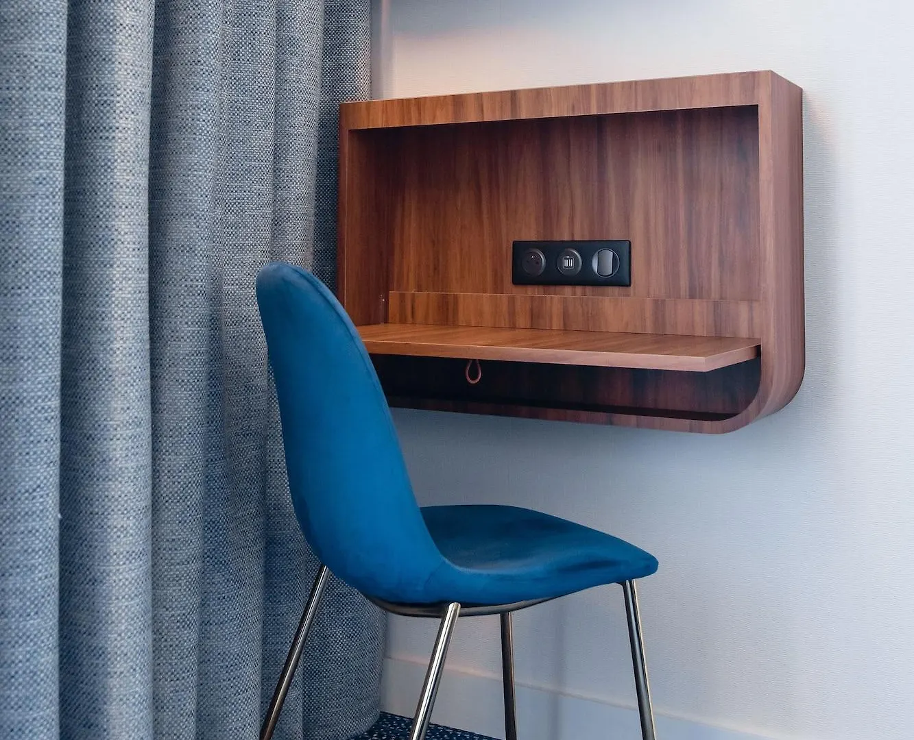 Hotel Bleu De Grenelle 4*