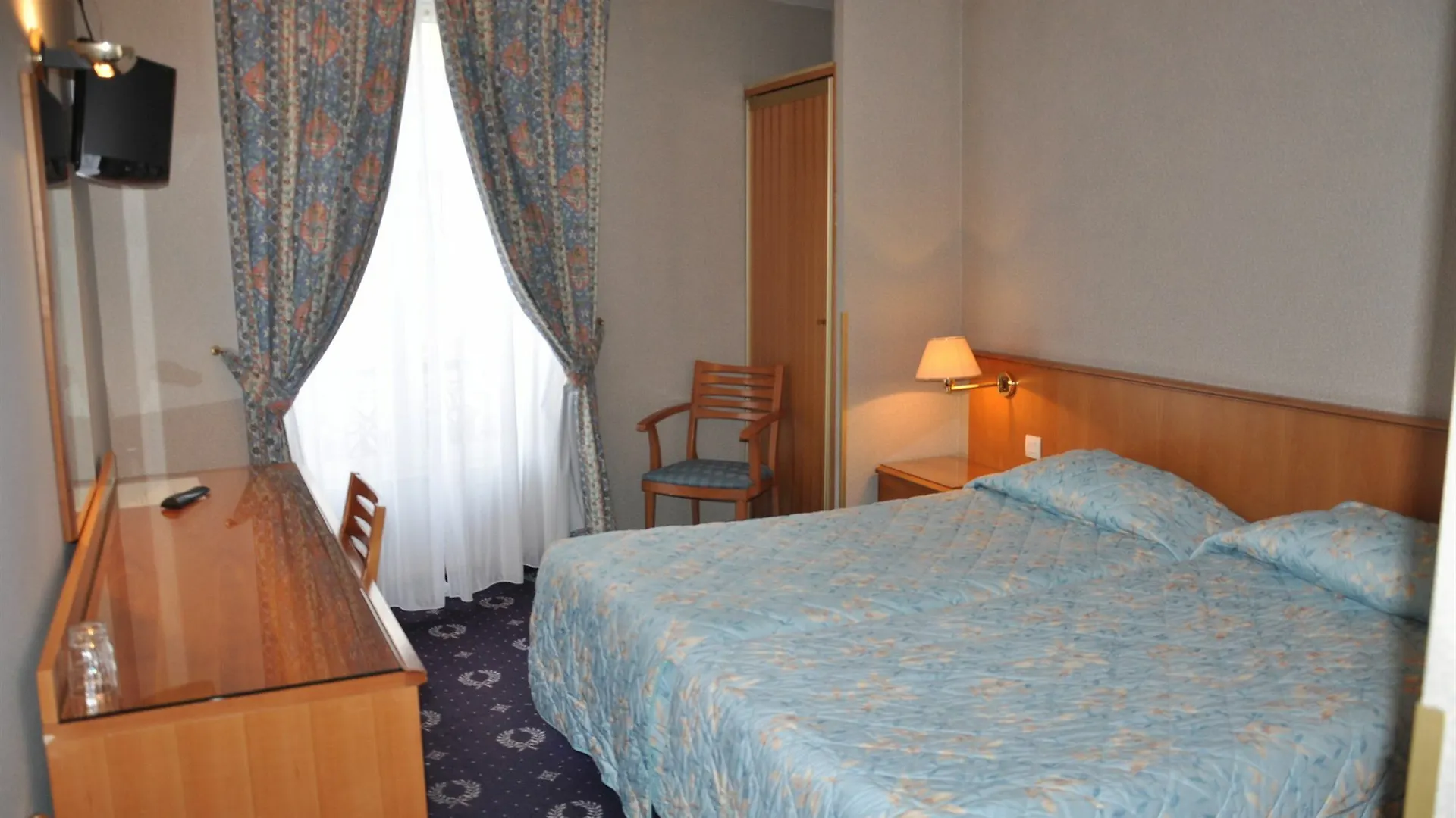 Bleu De Grenelle 4* Paris