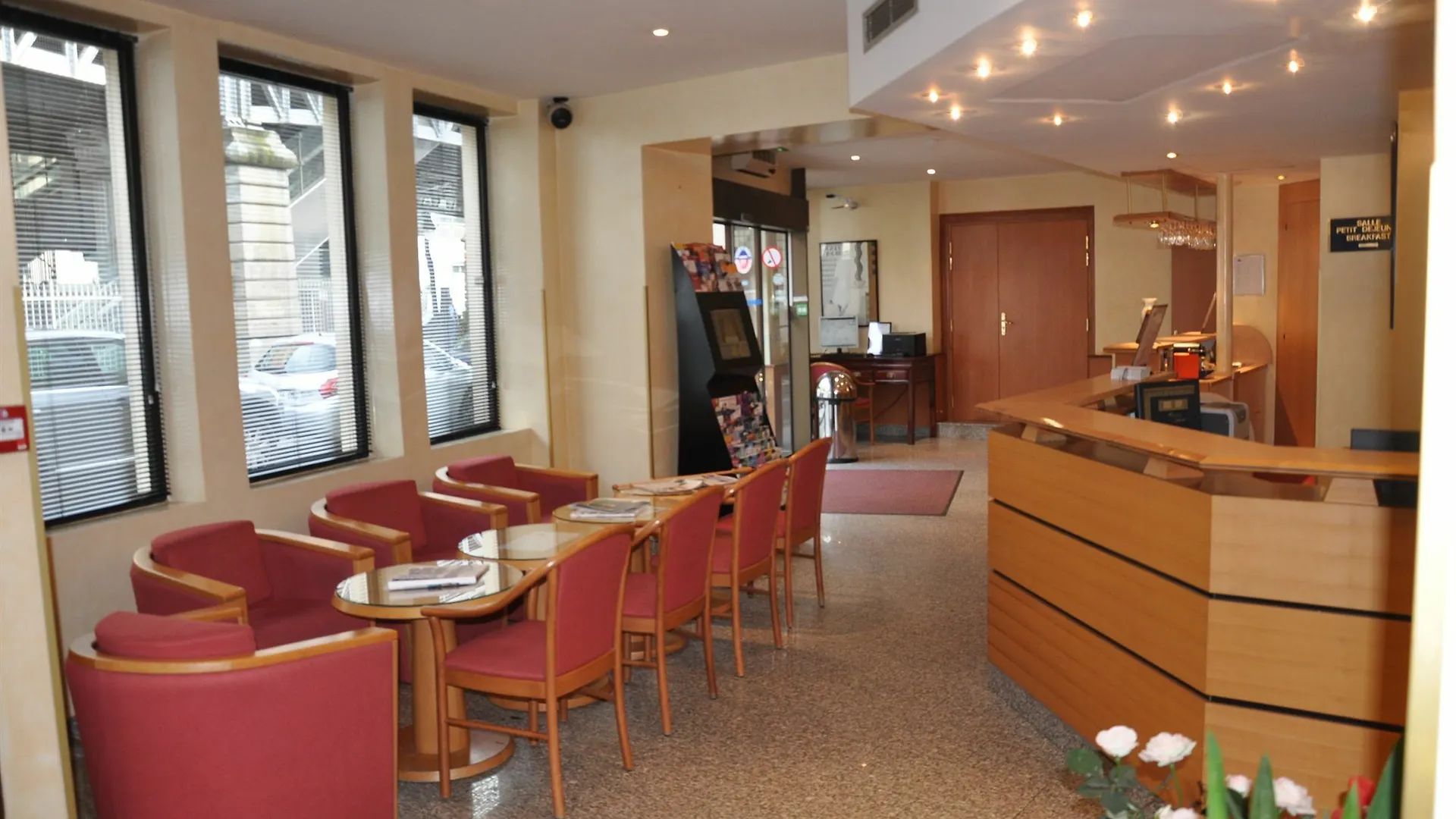 Hotel Bleu De Grenelle - Tour Eiffel 4*