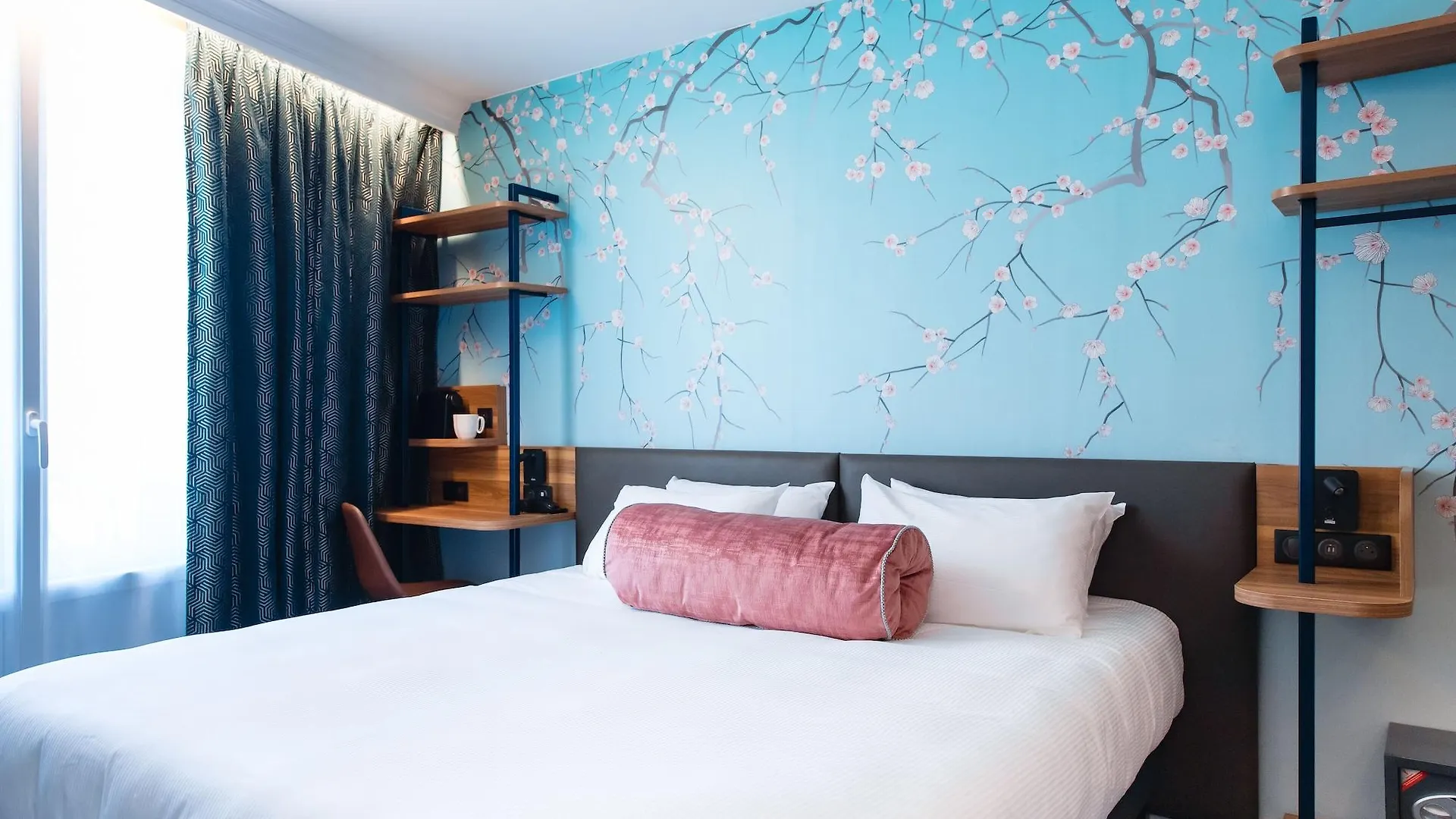 Bleu De Grenelle - Tour Eiffel Отель 4*