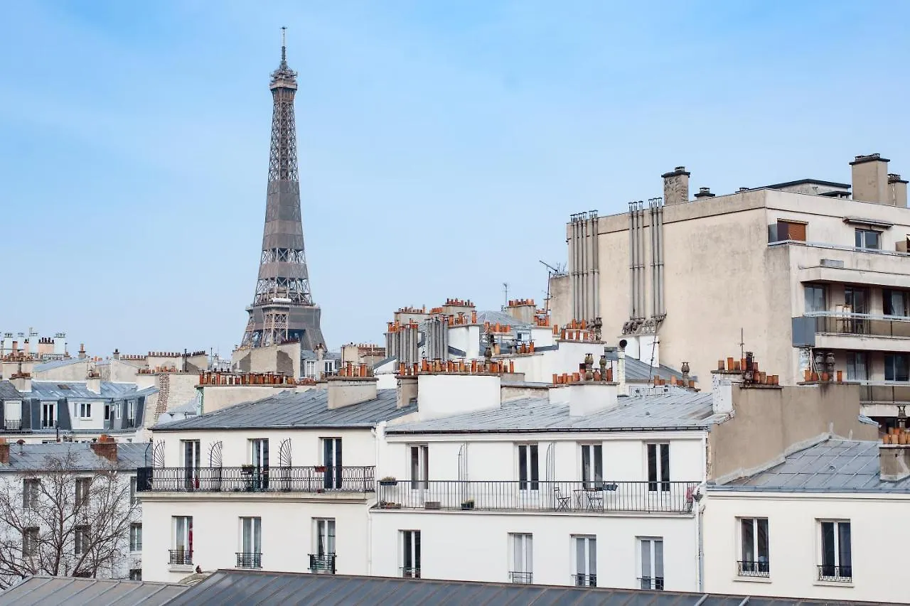 Bleu De Grenelle - Tour Eiffel Париж